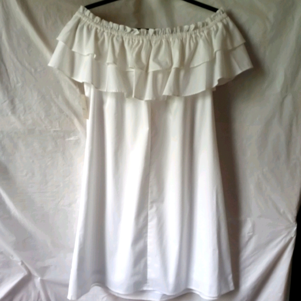 White off shoulder dress
